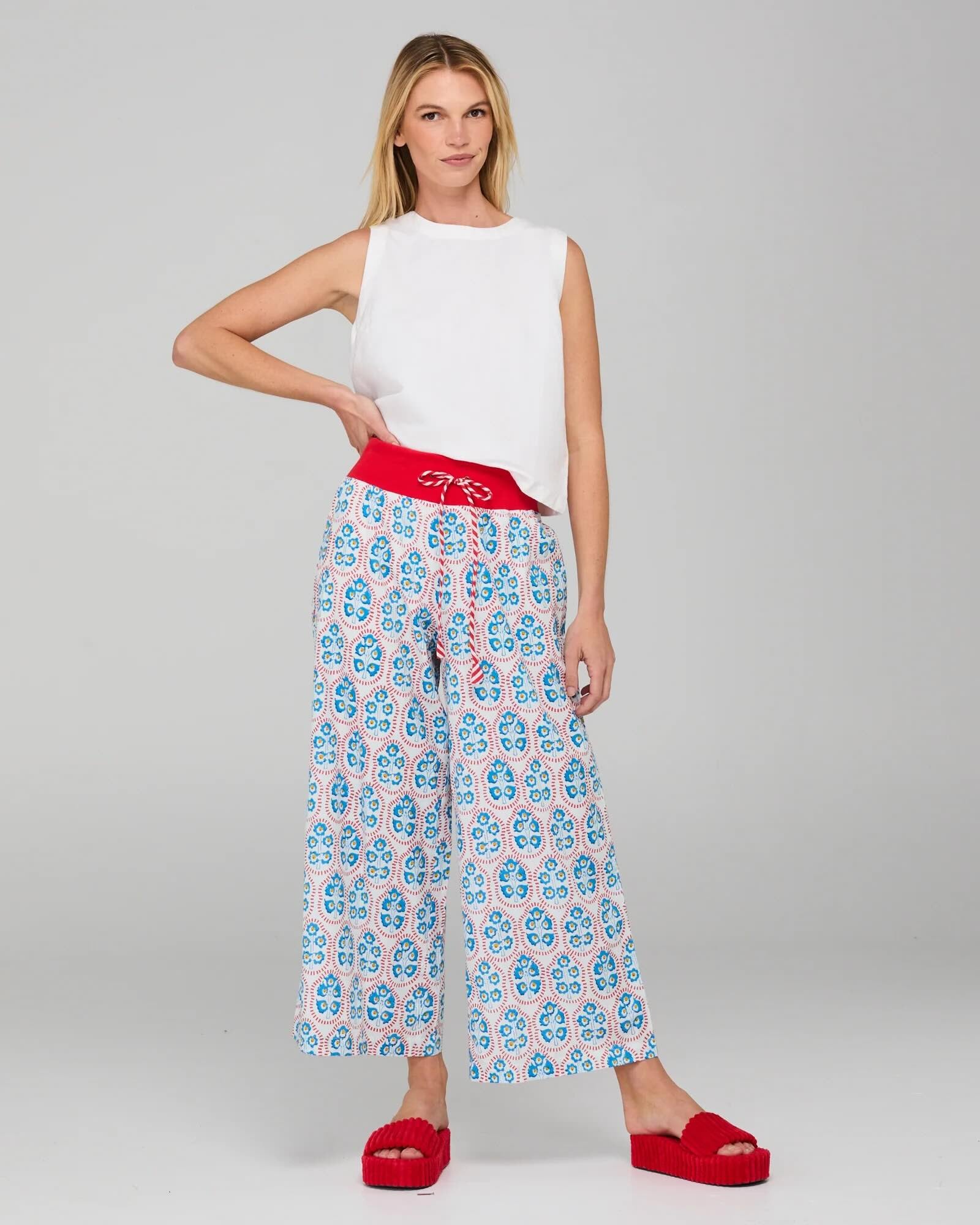 Ria Pant - Emilia White