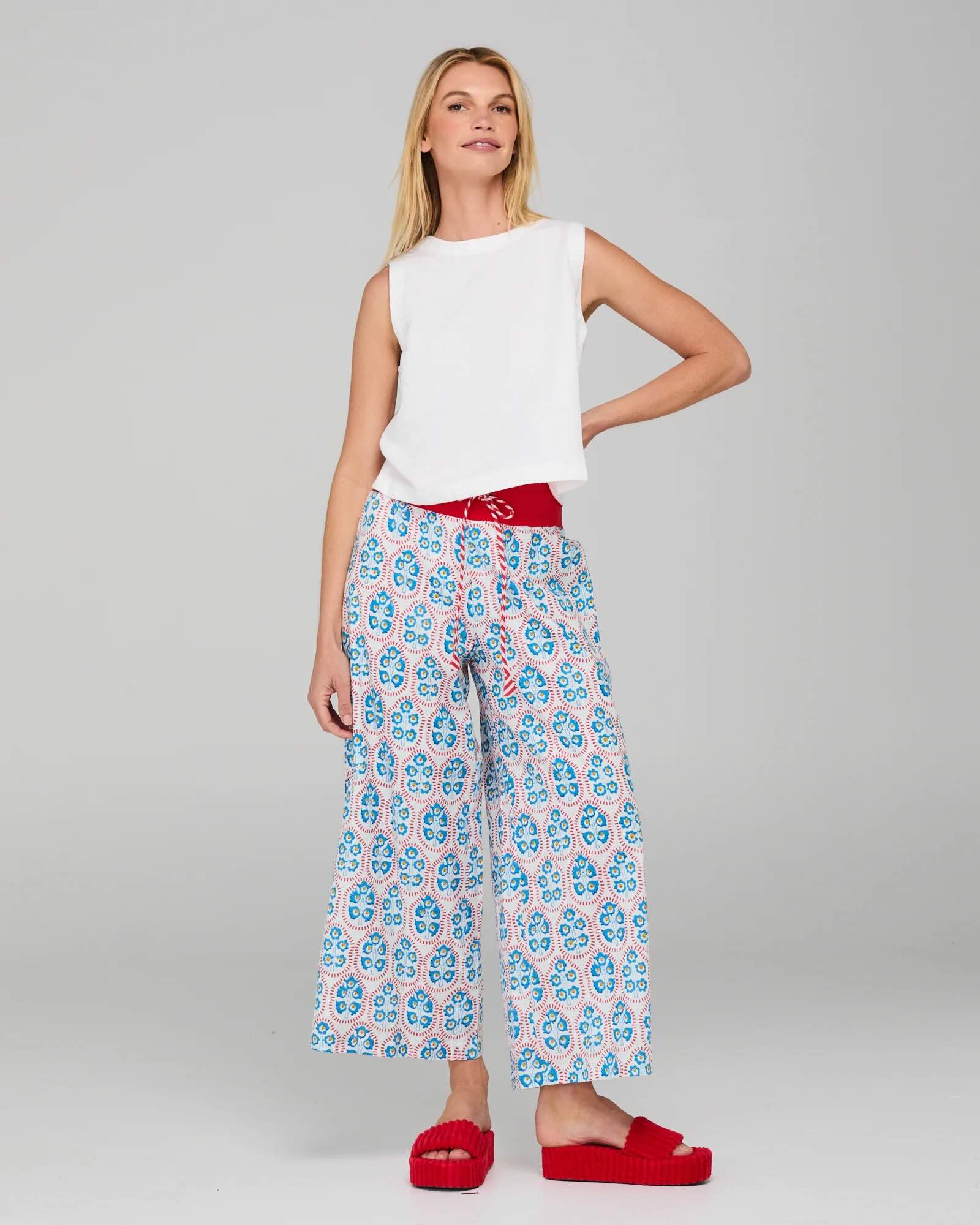 Ria Pant - Emilia White