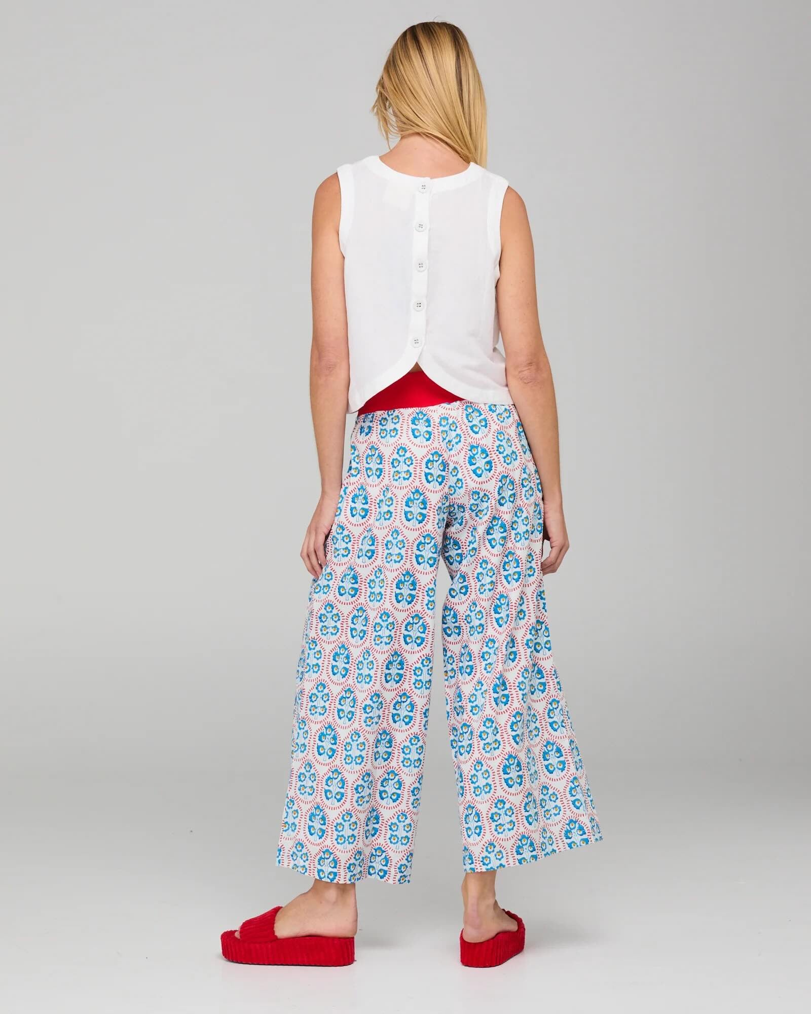 Ria Pant - Emilia White