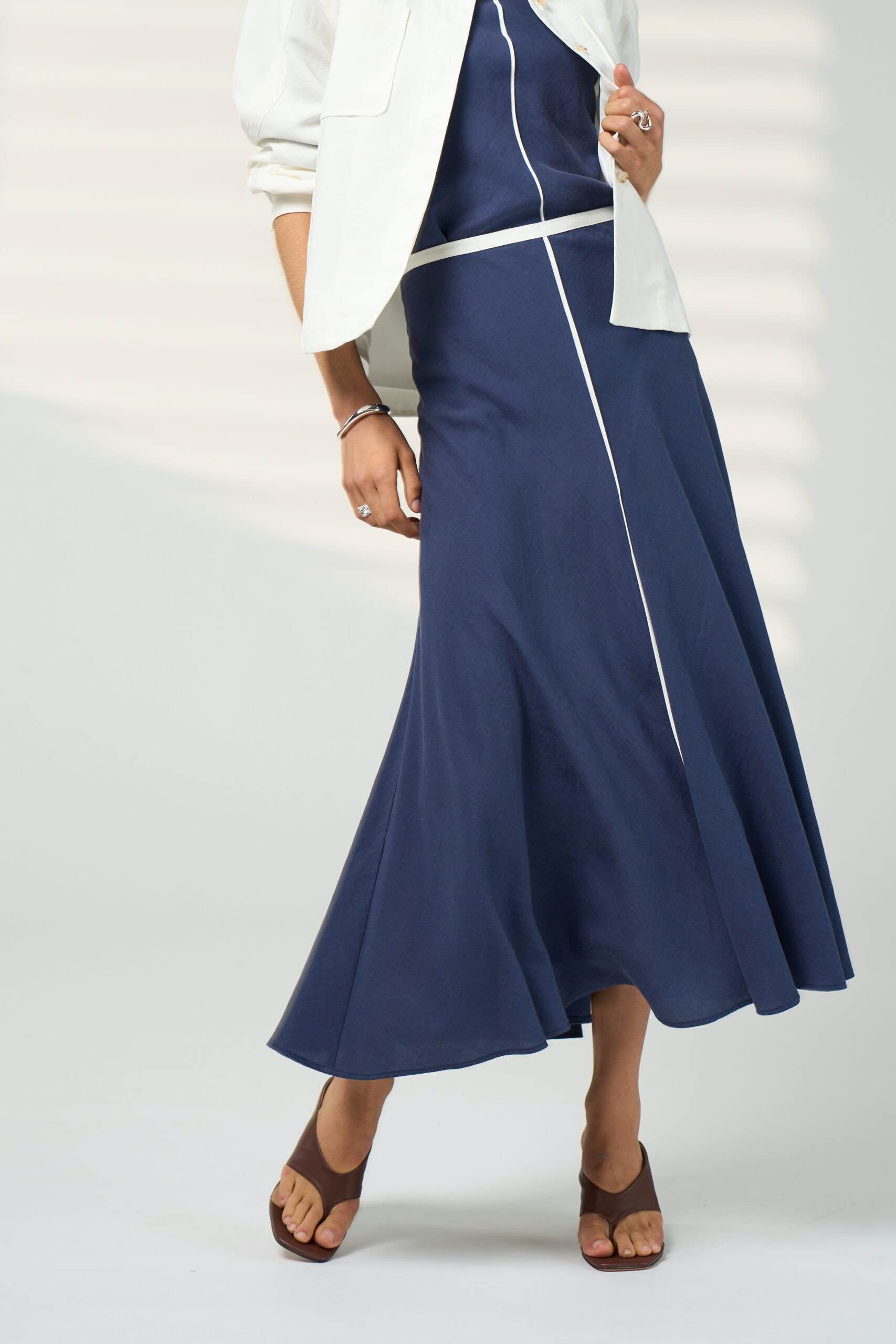 Duality Skirt - Navy/White