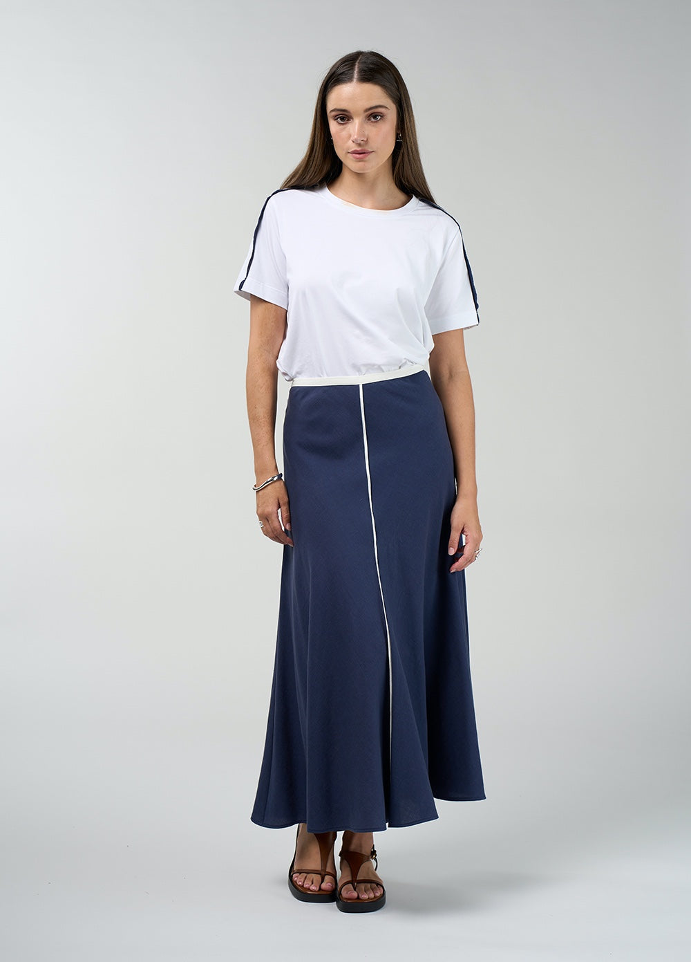 Duality Skirt - Navy/White