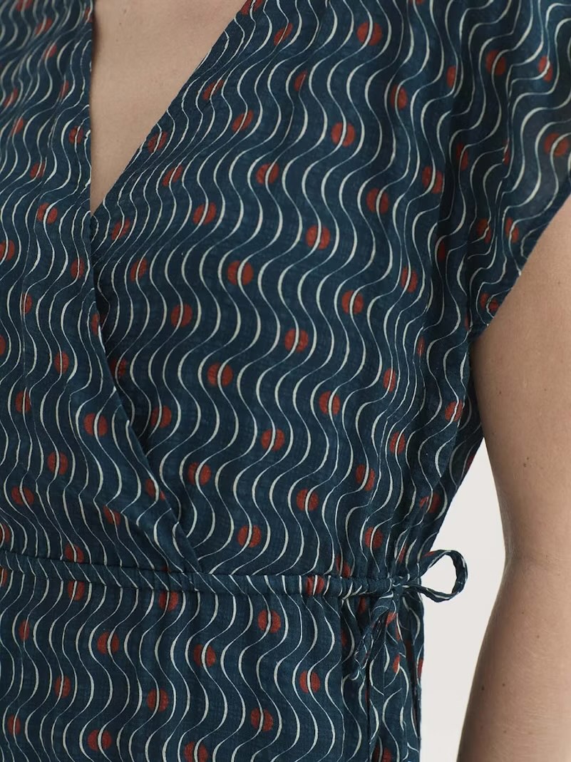 Hellenic Waves Print Midi Dress