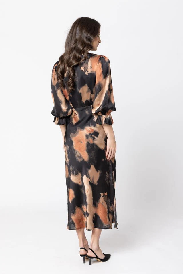 Inviting Dress - Smudge