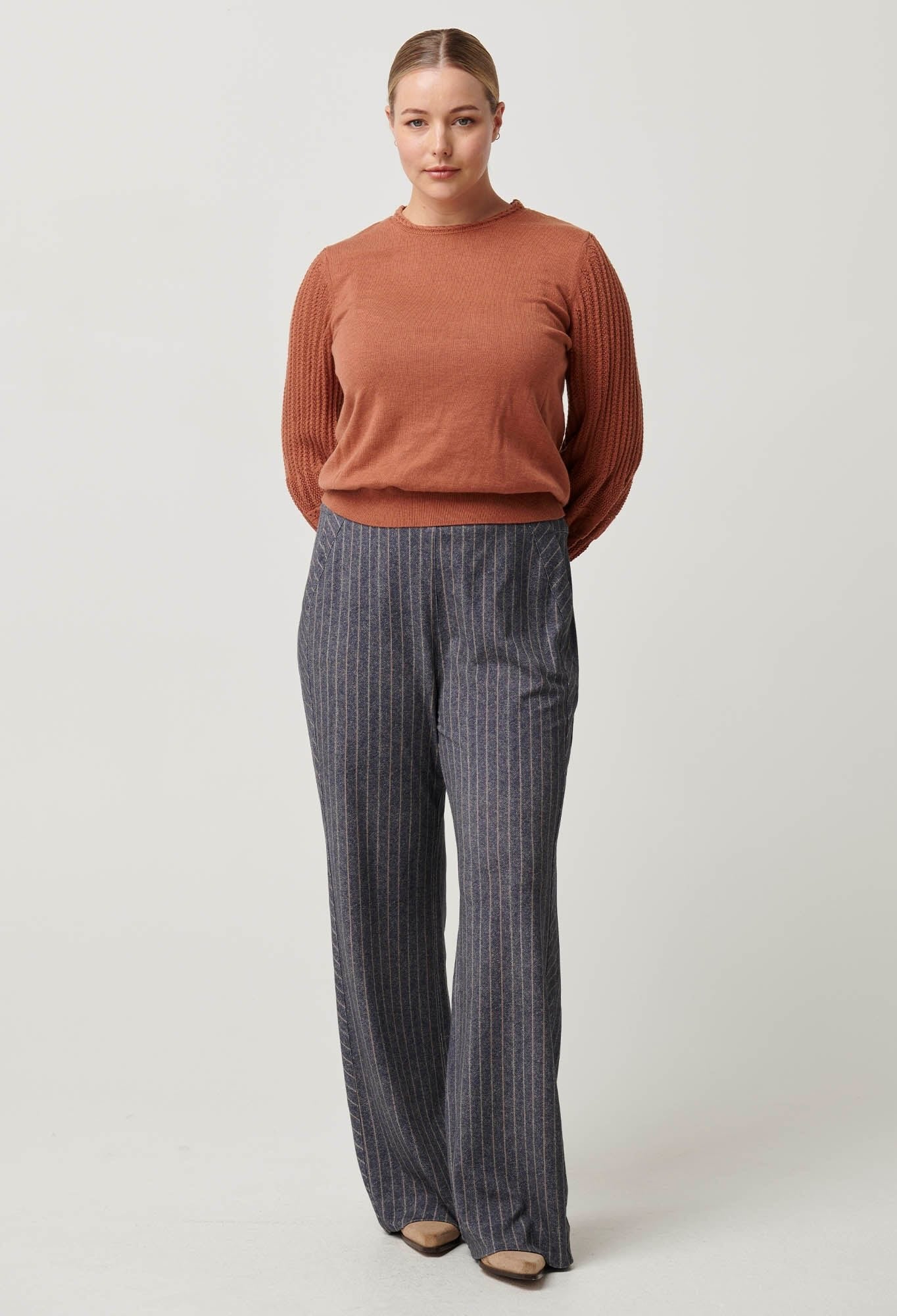Eastyn Merino Wool Blend in Tawny