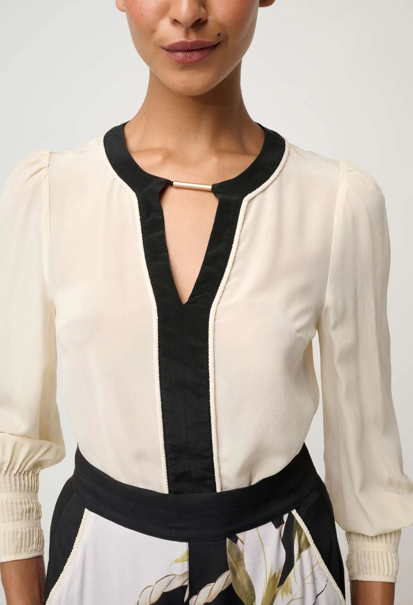 Iris Pleated Cuff Silk Blouse In Cloud