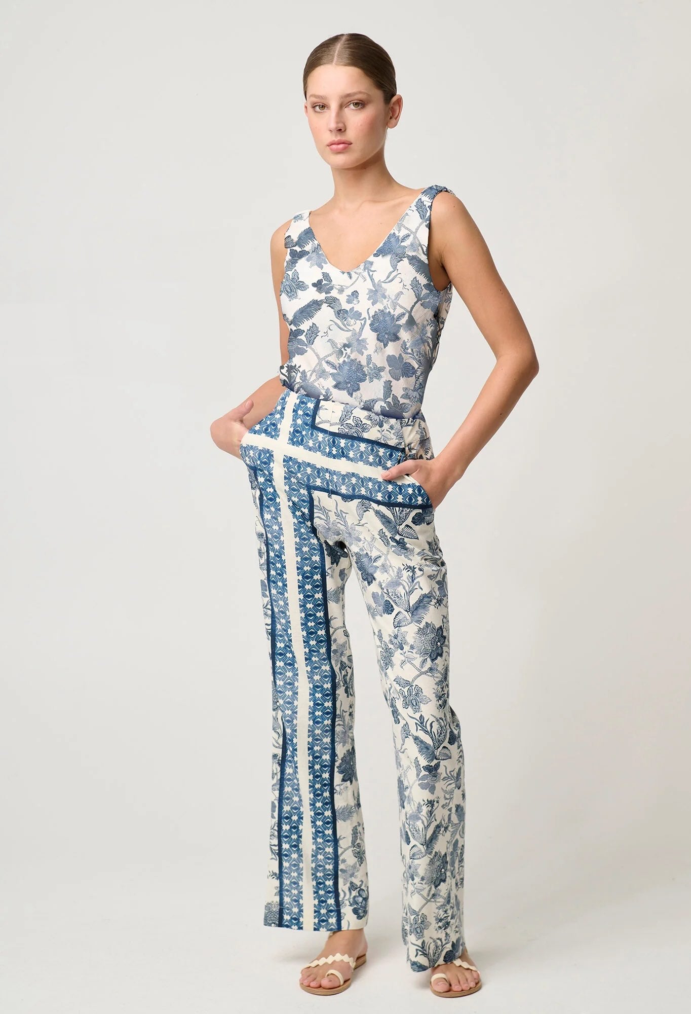 Bahia Stretch Linen Pant in Ink Flé Print