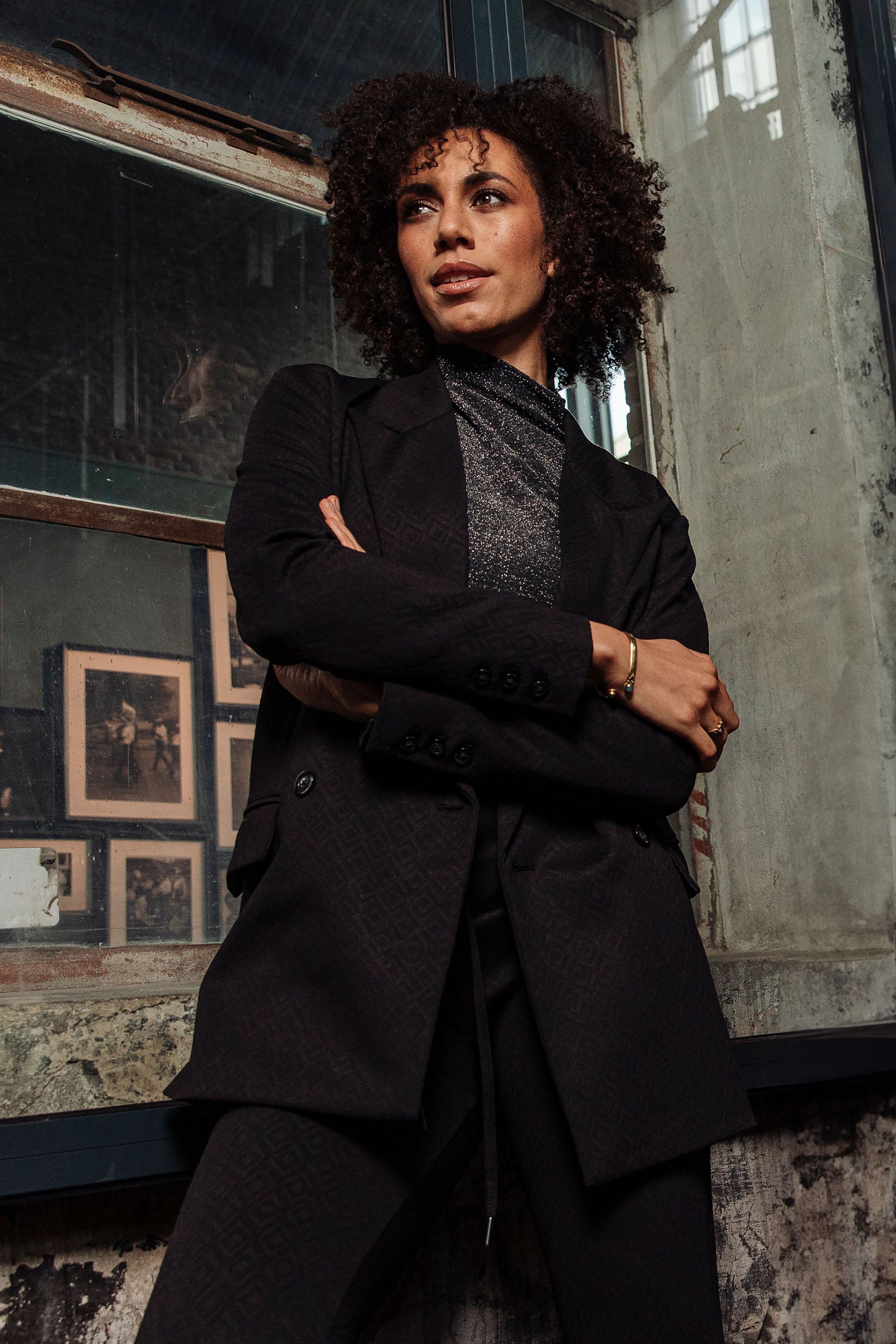 Zhrill Catria Black Blazer
