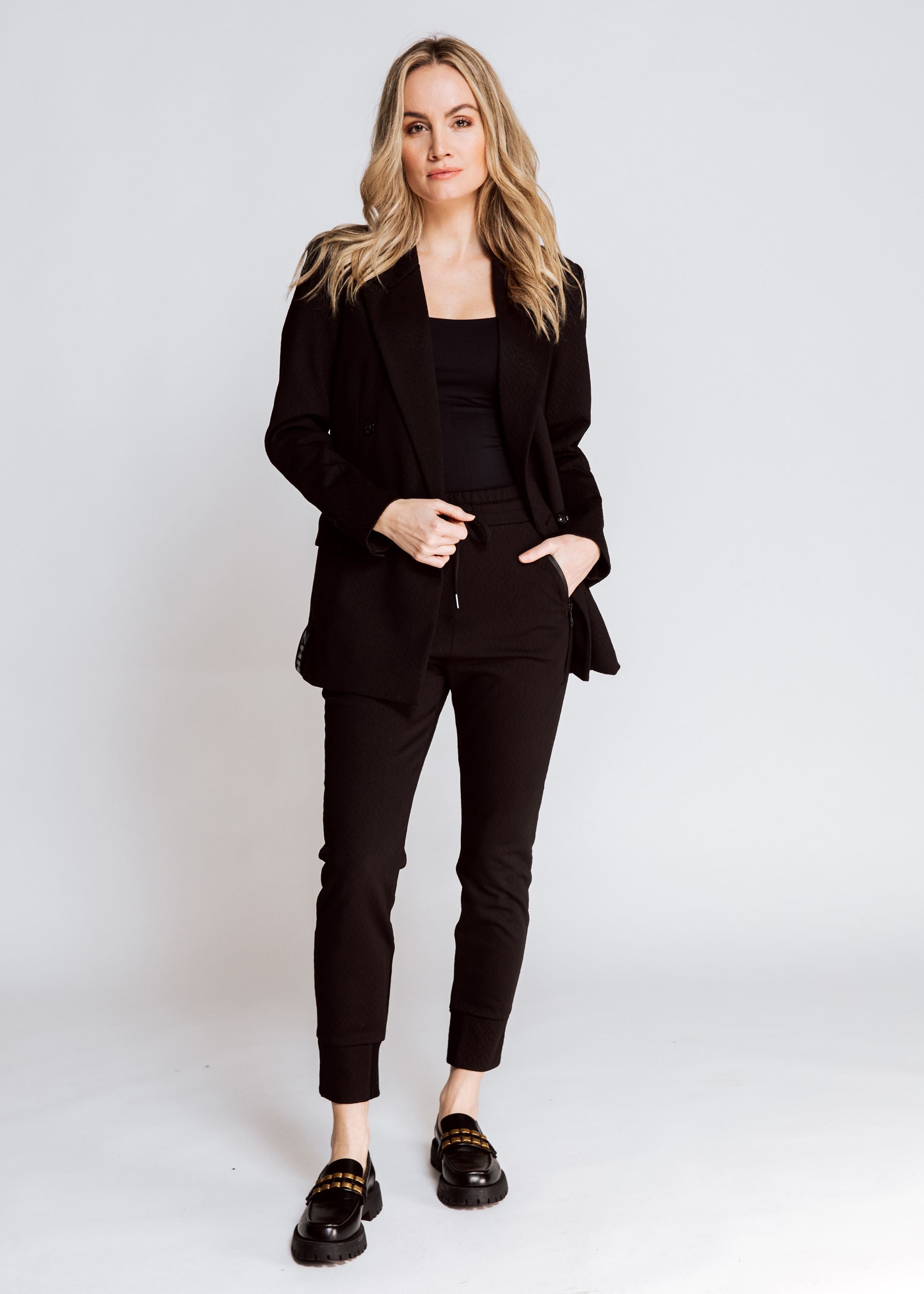 Zhrill Catria Black Blazer