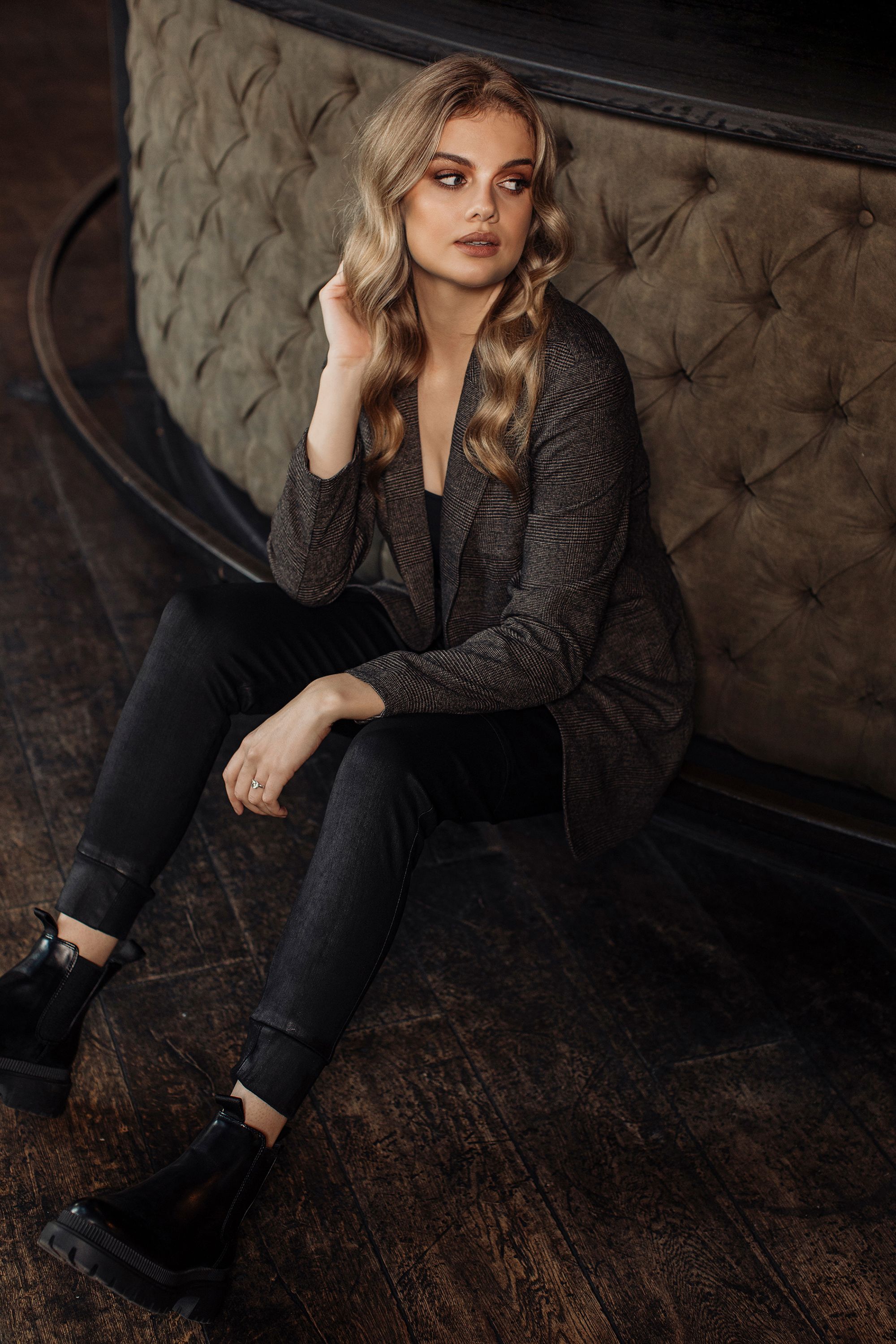 Zhrill Ellie Brown Blazer