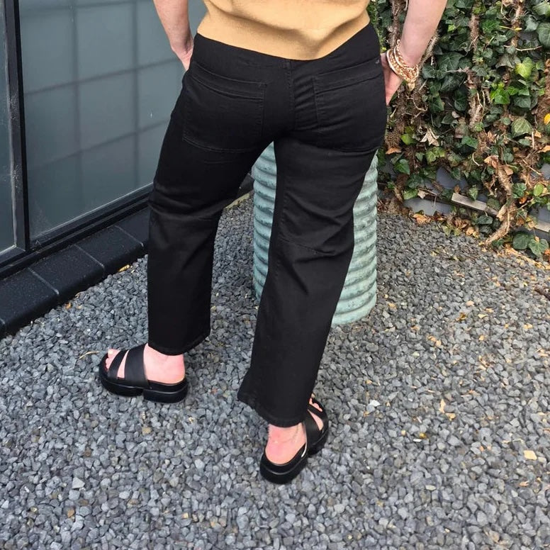 Marlow Barrel Jeans - Black Wash