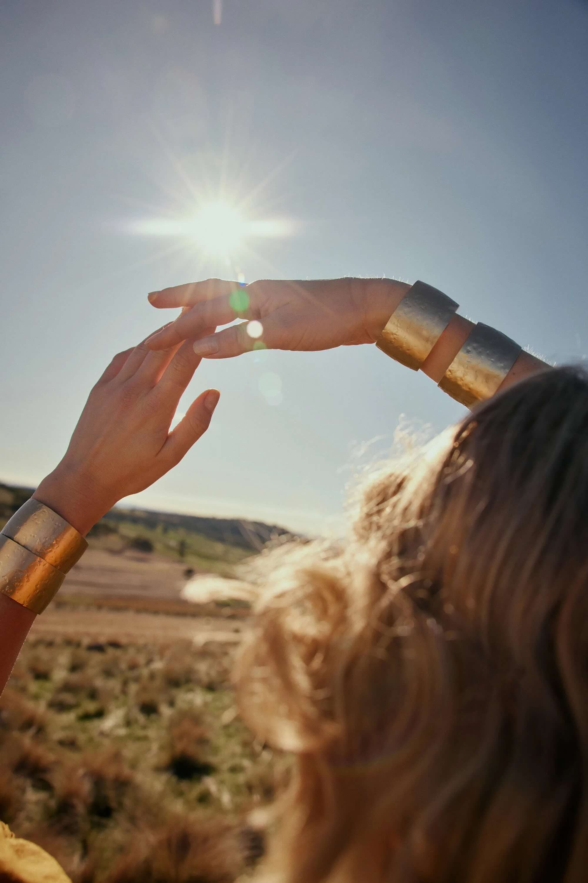 Gild Cuff Bangle - Gold