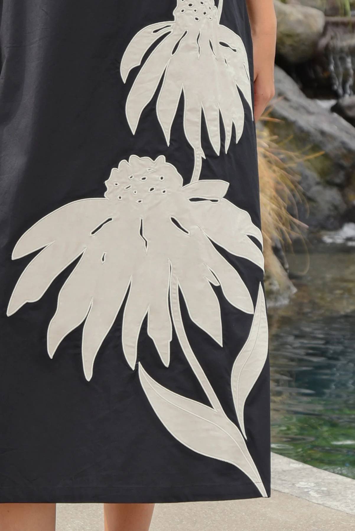 Three-Mendous Blooms Dress - Black & Cream