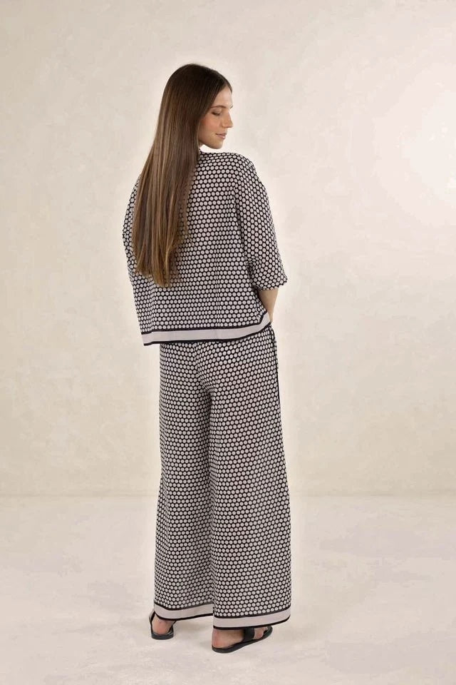 Hexi Shirt - Black/Cream