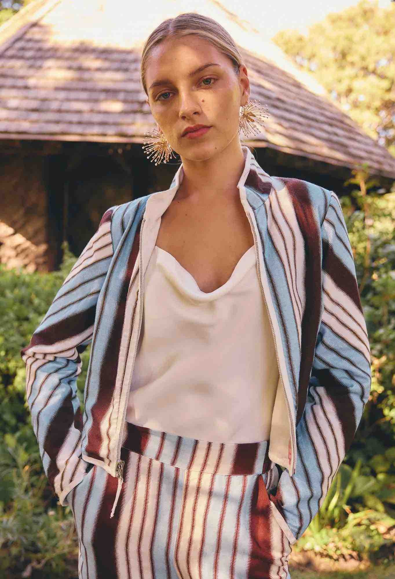 Delray Reversible Linen Viscose Jacket in Nautilus Bloom/Indescent Stripe
