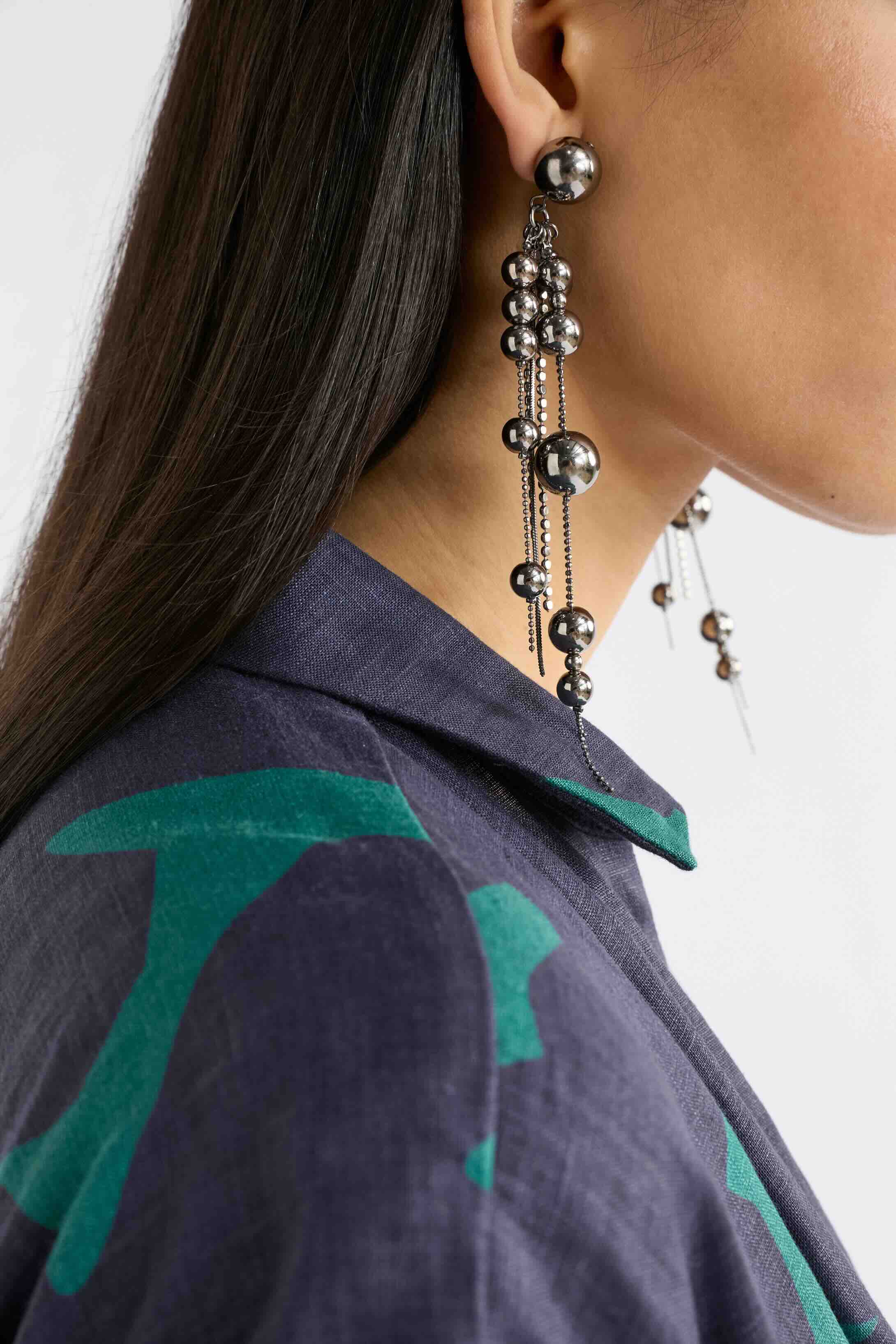 Alli Drop Earring - Gunmetal