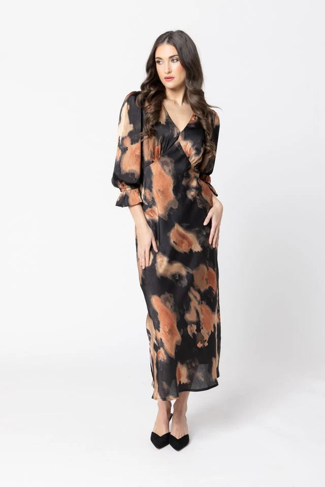 Inviting Dress - Smudge