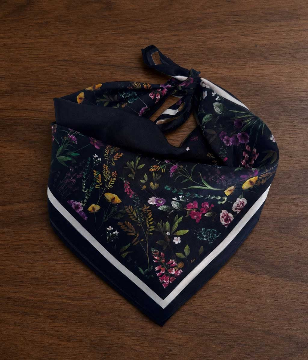 Maisie Silk Scarf 53x53 - Black Floral