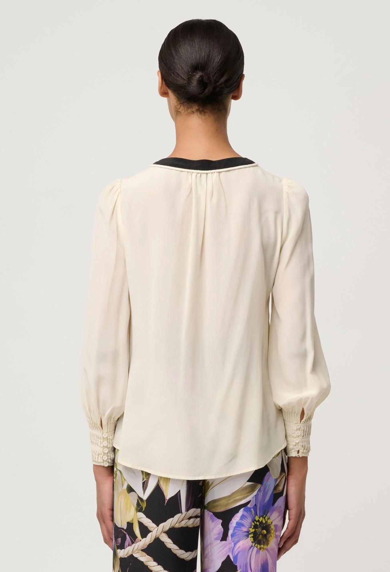 Iris Pleated Cuff Silk Blouse In Cloud